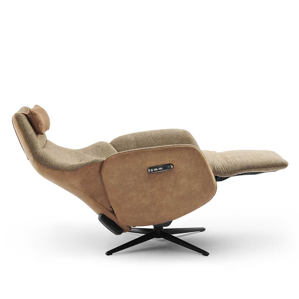 Poseidon, 2 Motoren