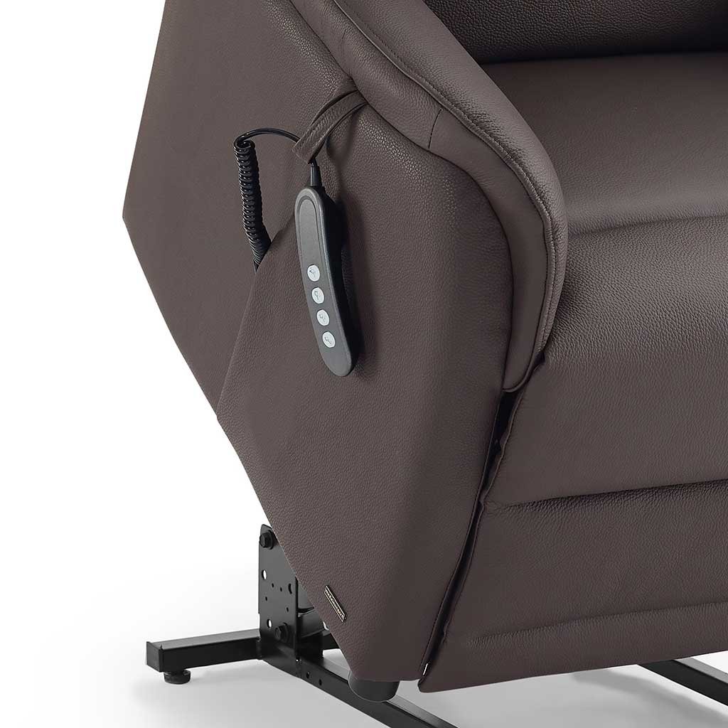 Premiere, 2 Motoren +Lift/ Vorzugstoff V-COGNAC