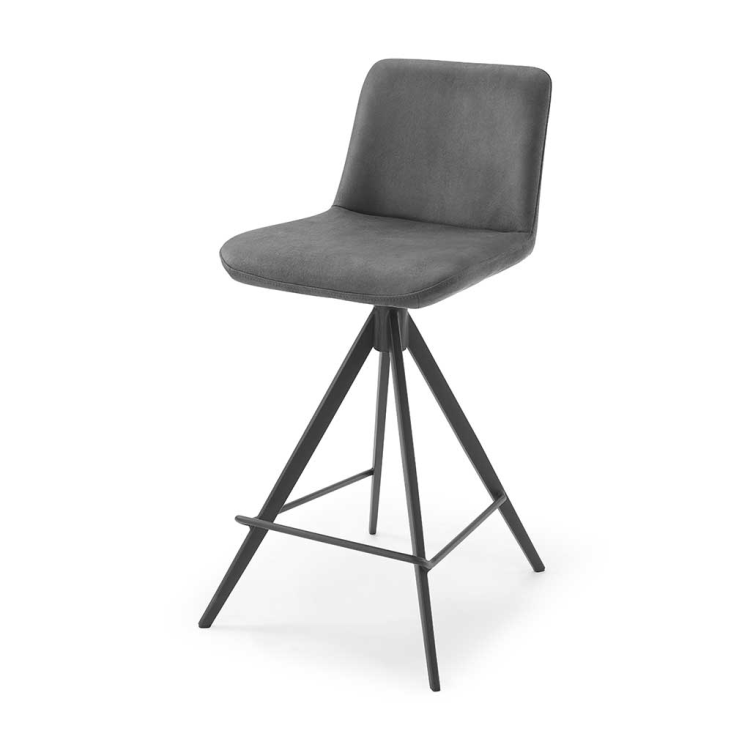 Universal Bar, cement