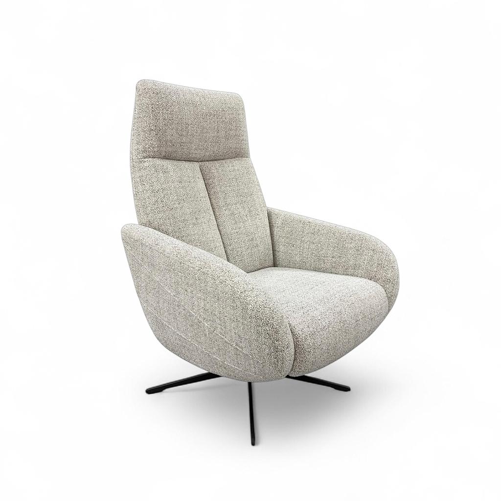 Jona + Fußhocker Shitake