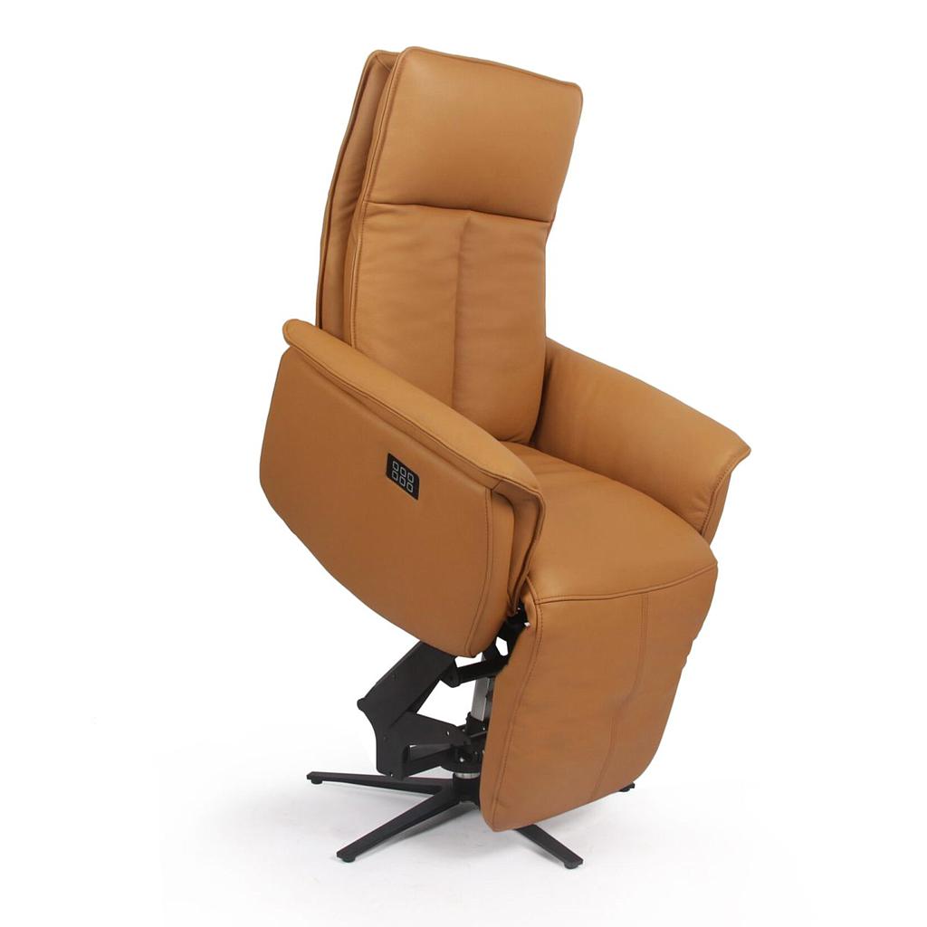 M-Pluto, 3 Motoren +Lift