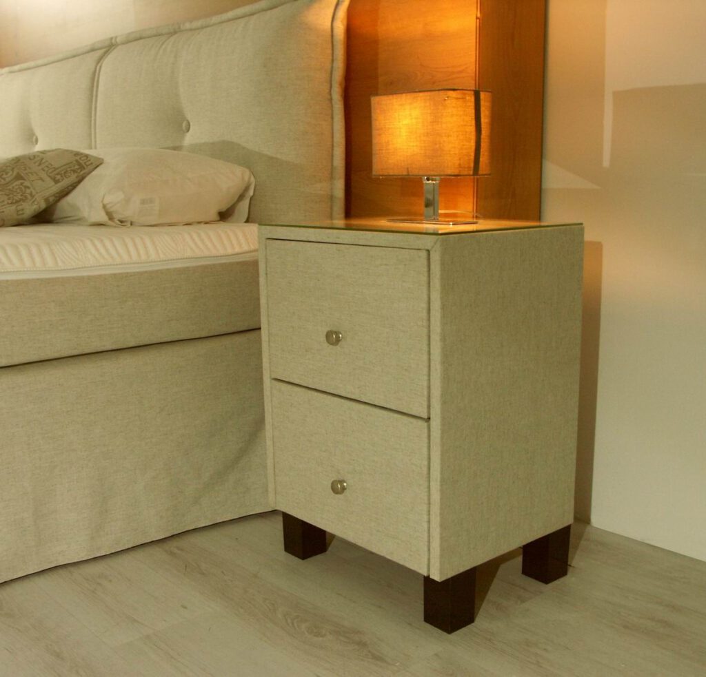 Teramo-Kre Nachtschränkchen